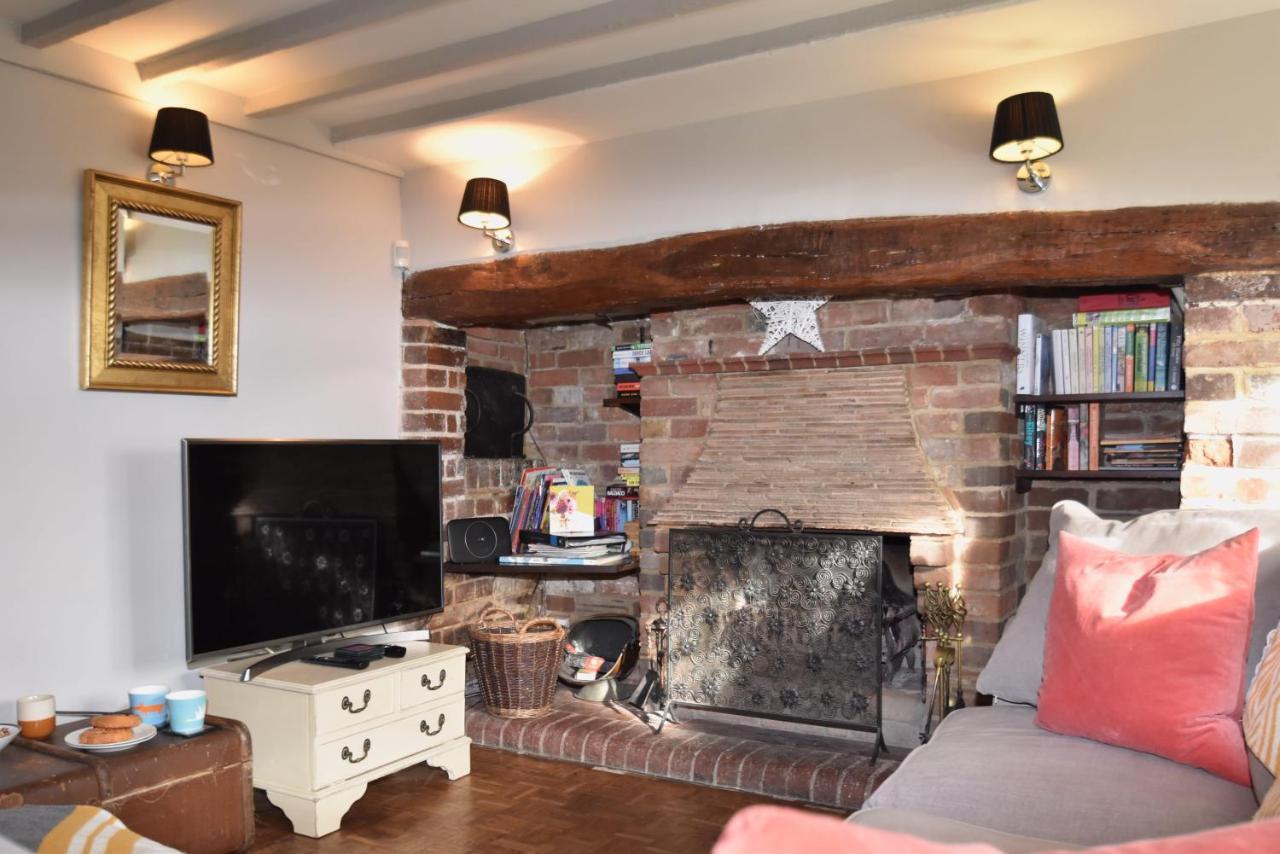 Rose Mullion Cottage Pett Buitenkant foto